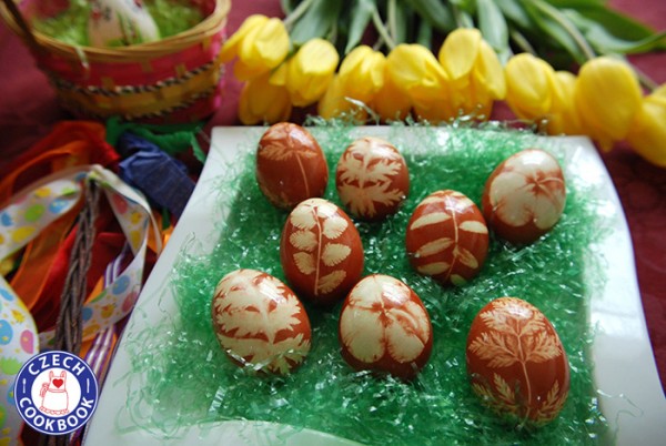 blog_image_onion_dyed_eggs